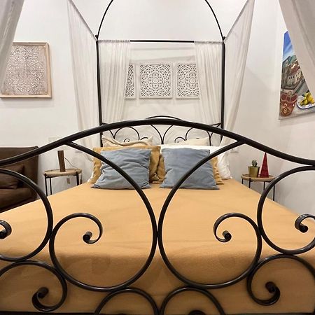 Apartamento Le Stanze Di Ballaro Palermo Exterior foto