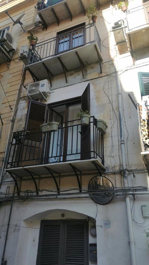 Apartamento Le Stanze Di Ballaro Palermo Exterior foto