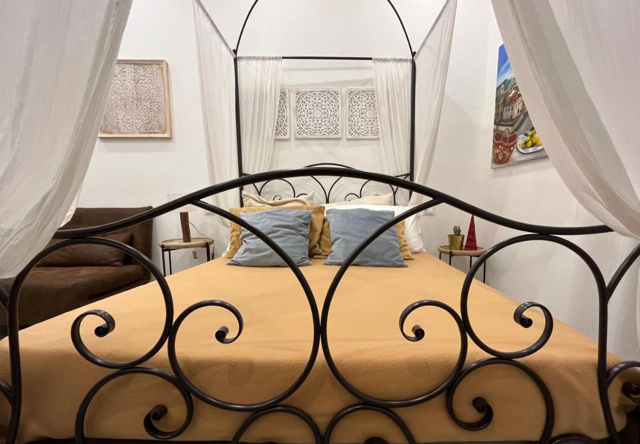 Apartamento Le Stanze Di Ballaro Palermo Exterior foto
