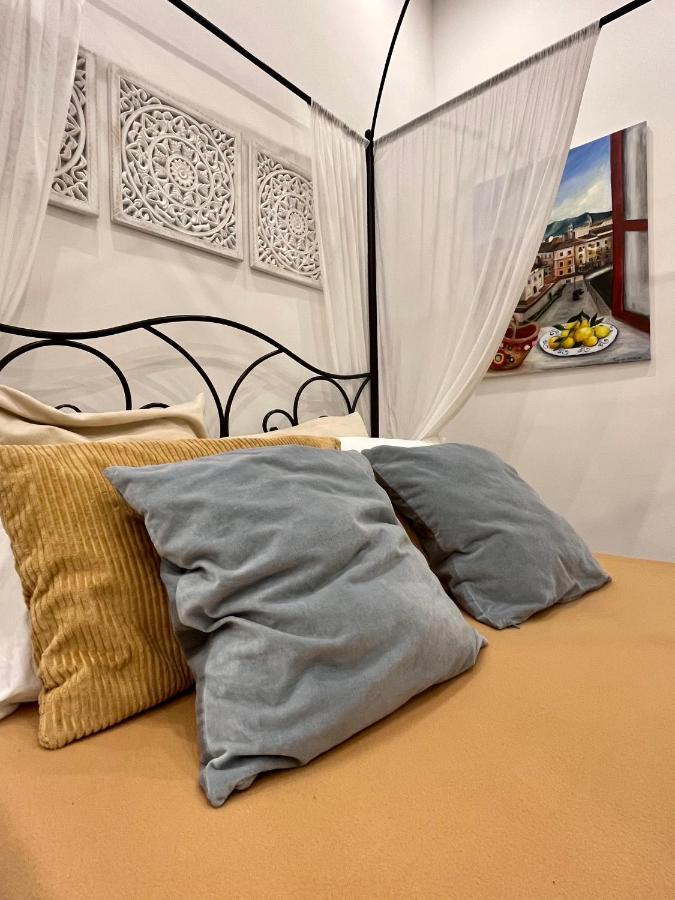 Apartamento Le Stanze Di Ballaro Palermo Exterior foto
